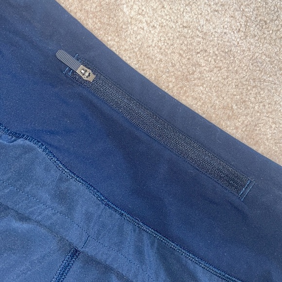Lululemon Speed-Up Shorts - Picture 5 of 7